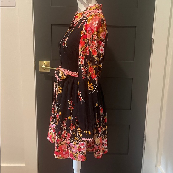 NWT Fate Floral Black Dress With Embroidery - Picture 4 of 10